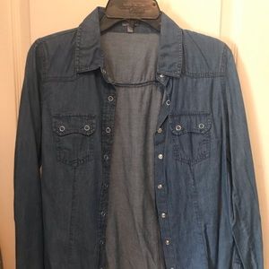 Chambray (denim) button up shirt